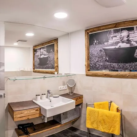 Almhof-reithof Pitztal Gasthof St. Leonhard im Pitztal