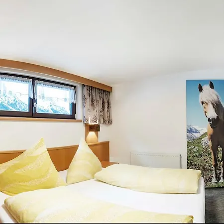 Almhof-reithof Pitztal 4*