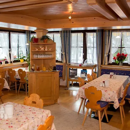Guest house Almhof-reithof Pitztal