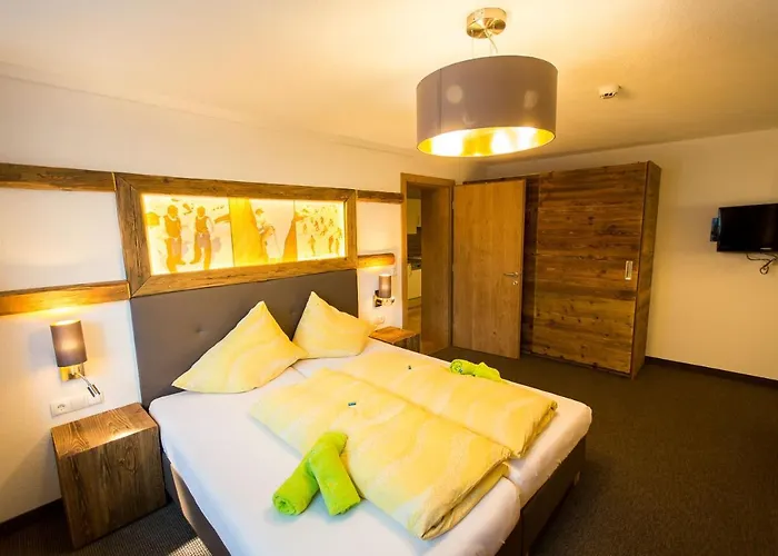 Almhof-reithof Pitztal Maison d'hôtes 4*