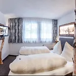Almhof-reithof Pitztal 4*