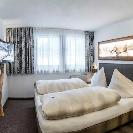 Almhof-reithof Pitztal Gasthuis 4*