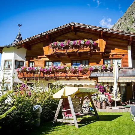Gasthuis Almhof-reithof Pitztal 4*