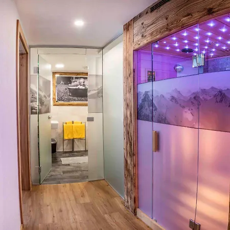 Guest house Almhof-reithof Pitztal