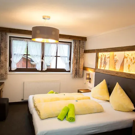 Almhof-reithof Pitztal 4*